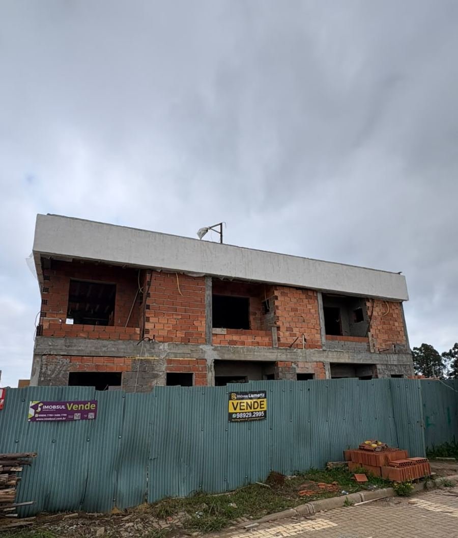 Fachada e estrutura do 2º pavimento — agosto de 2026
